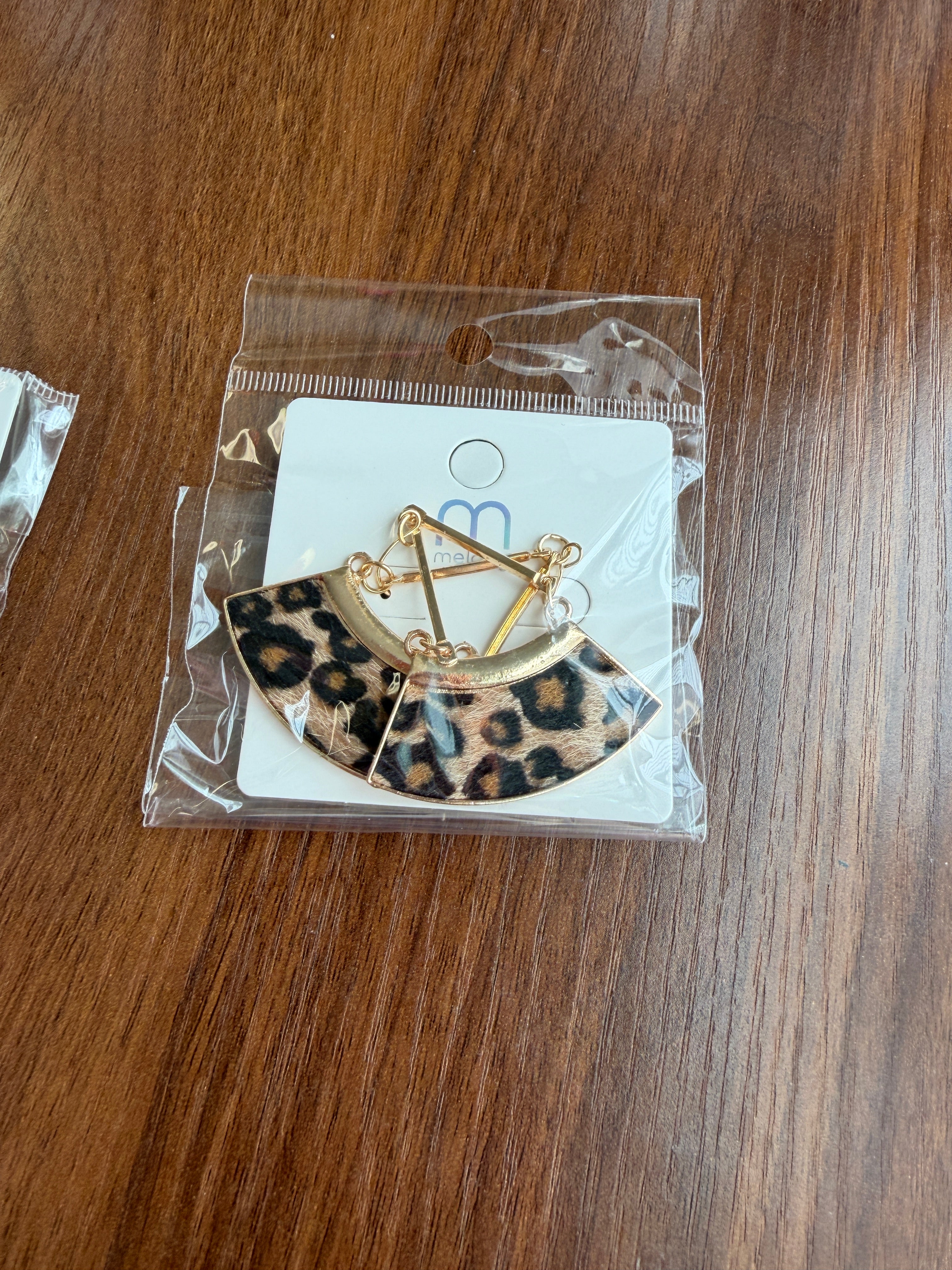 Leopard Print Dangle Earring